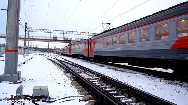 Эл.-поезд ЭД2Т-0050 (ТЧ-3 "Перерва") + электровоз ЧС7-161 (ТЧЭ-1). смотреть онлайн