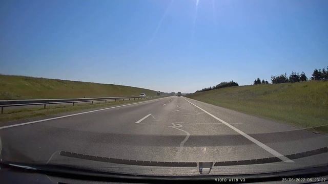 Дорога М1 Беларусь. АЗС Белоруснефть - ТРАССА М1 Е30 Брест - Москва. Road trip M1 E30 Belarus. Driv смотреть онлайн