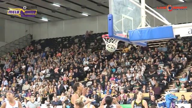 HIGHLIGHTS WNBL Boomers vs Fire Round 1 071020017 смотреть онлайн