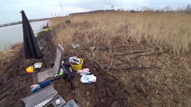 ОСНАСТКА ДЛЯ КАРАСЯ ИЗ ДЕТСТВА ПО ПРЕЖНЕМУ РАБОТАЕТ)))ЛОВЛЯ КАРАСЯ НА ПРУЖИНКУ С ПЛАВАЮЩЕЙ НАСАДКОЙ смотреть онлайн