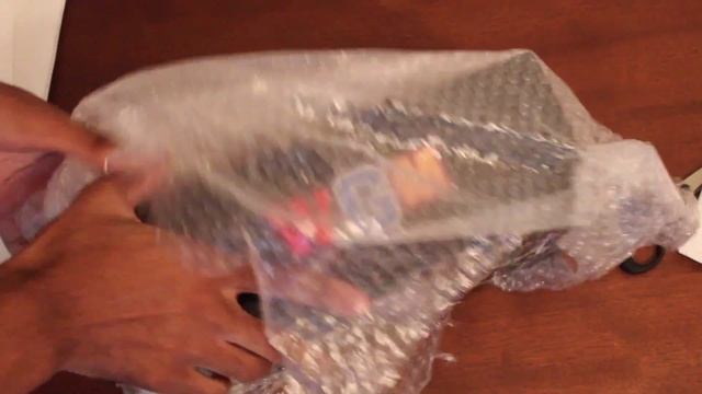 Bape Shark Bearbrick 400% Unboxing смотреть онлайн