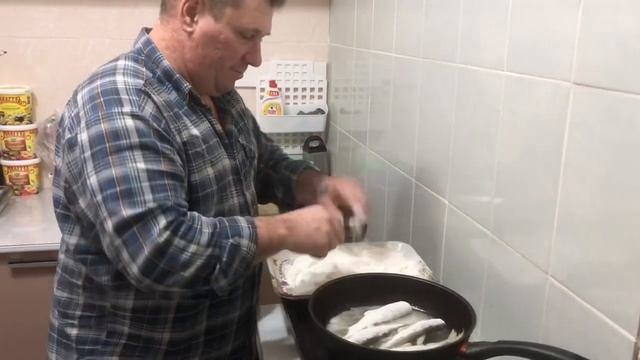 КАК ПРАВИЛЬНО ЖАРИТЬ КОРЮШКУ///