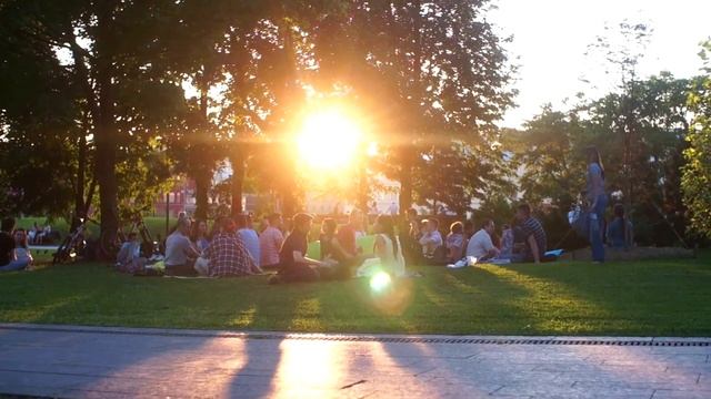 Быстрые дзен знакомства в парке Музеон смотреть онлайн