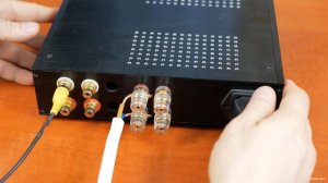 Каким кабелем подключать акустику одножильным или многожильным?