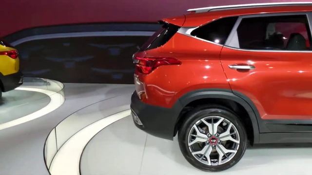 2019 LA Auto Show. Kia Seltos. Киа Селтос на автошоу Лос Анжелес 2019