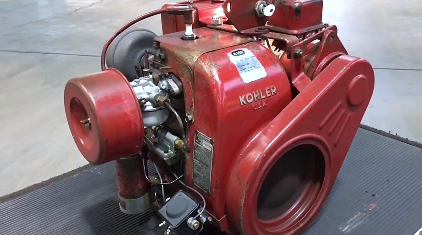 Запуск 1-цилиндрового двигателя 1981 года. Объем 0.3 литра, мощность 8 л.с. смотреть онлайн