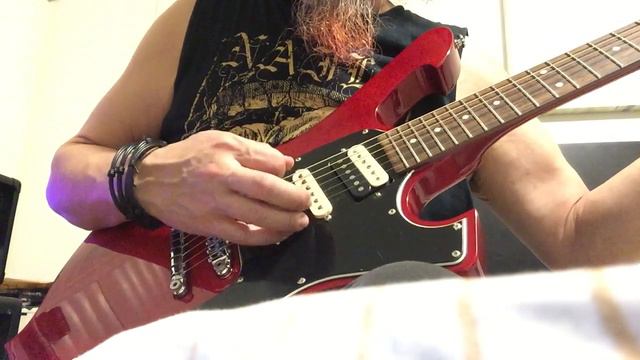 Ibanez Fireman смотреть онлайн