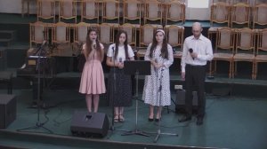 "Далеко,далеко,далеко Там за гранью небес голубых".