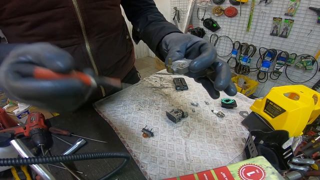 Заводим бензокосу после зимы, Факторы на которые нужно обратить внимание ))) РемПрост смотреть онлайн