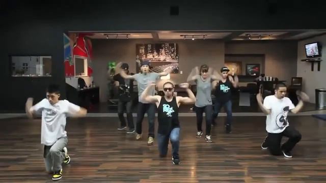 New Mega Dance Monster смотреть онлайн