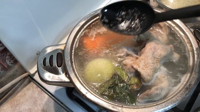 Как есть и не набрать вес ? Лапша самый вкусный и быстрый суп, точно повторишь.