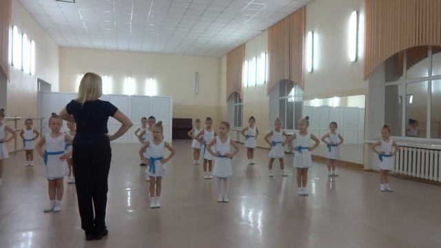 Открытый урок. Танцы. смотреть онлайн