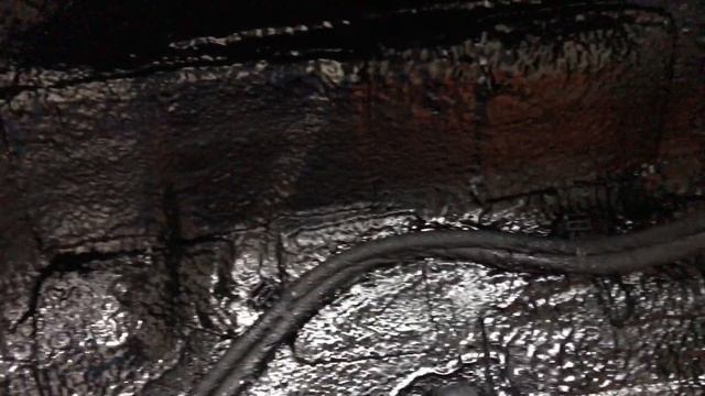 Volvo XC90 жидкая шумка наносится на на наружную поверхность колесных арок с тем, чтобы снизить шум смотреть онлайн