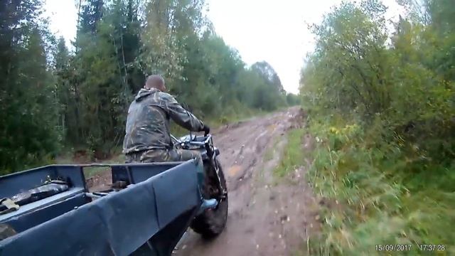 Утопили вездеход в грязи. смотреть онлайн