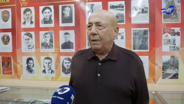 Яблоневые деревья высадили во дворе средней школы №12 в Мозыре смотреть онлайн