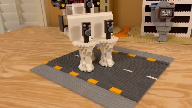 I Made A LEGO Skibidi Toilet Multiverse! смотреть онлайн
