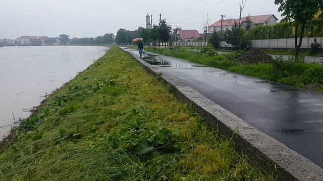 Поднятие уровня реки "ЛАТОРИЦА" смотреть онлайн