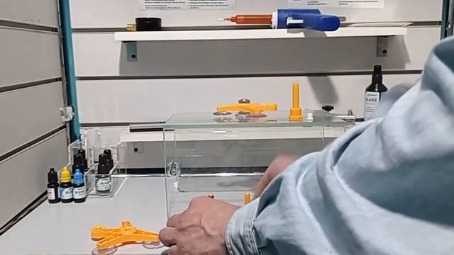 Инжектор для самостоятельного ремонта скола на лобовом стекле смотреть онлайн