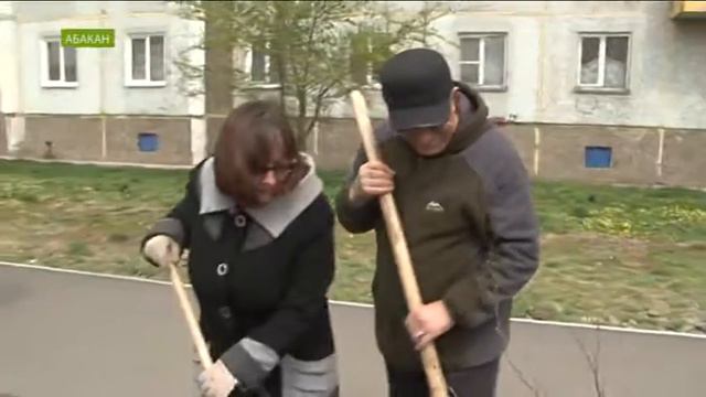 В Абакане появилась аллея коммунальщиков смотреть онлайн