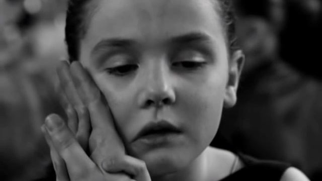 Дина Мигдал -- Мамины руки (К. Зуйченко) смотреть онлайн