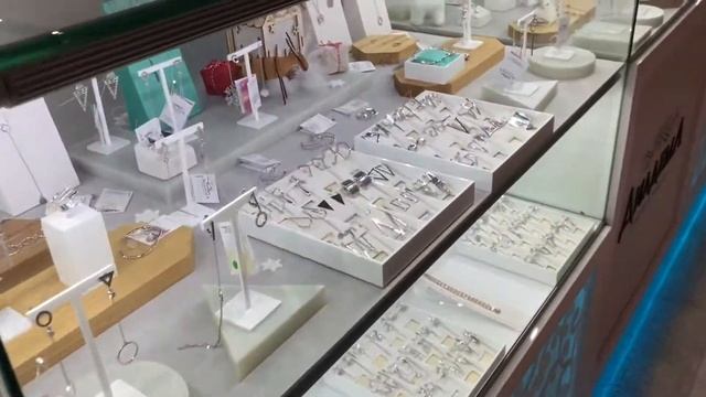 Шоппинг ;-; смотреть онлайн