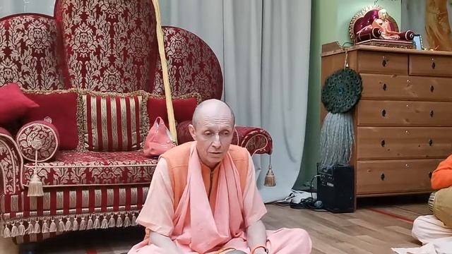 Святое Имя так же обладает всеми достояниями, как и САМ КРИШНА | Настройка на джапу | БАКГМ смотреть онлайн