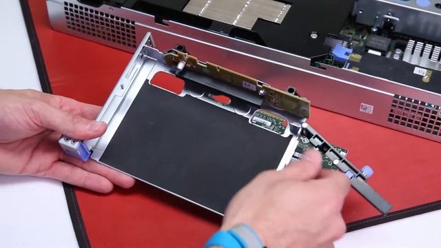 Dell Storage SC7000 Series: Remove/Install Single PCIe Riser смотреть онлайн