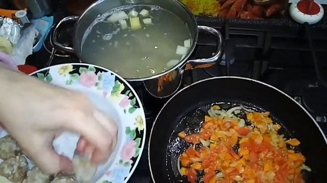 Вкусный суп с фрикадельками