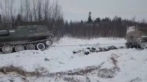 МТЛБ спасает ГТТ