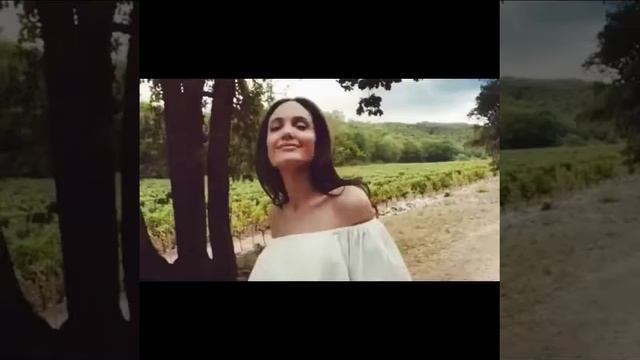Angelina Jolie vs Monika Bellucci смотреть онлайн