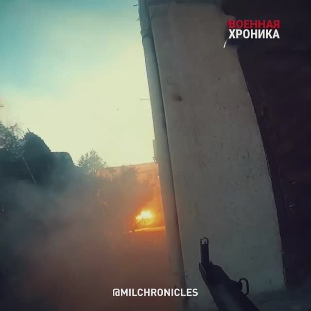 Уличные бои ХАМАС против ЦАХАЛ в секторе Газа Эпичные кадры от Военной Хроники Читай описание??? смотреть онлайн