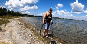 ПЛЯЖНЫЙ ПОИСК НА ОБМЕЛЕВШЕМ ОЗЕРЕ С МЕТАЛЛОИСКАТЕЛЕМ