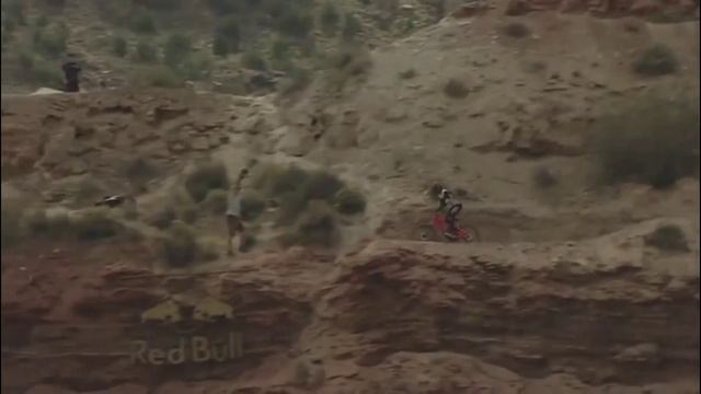 Экстремальный спуск с горы на велосипеде смотреть онлайн