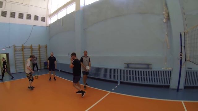 Волейбол. Глазами связующего, который раньше был центральным блокирующим! смотреть онлайн