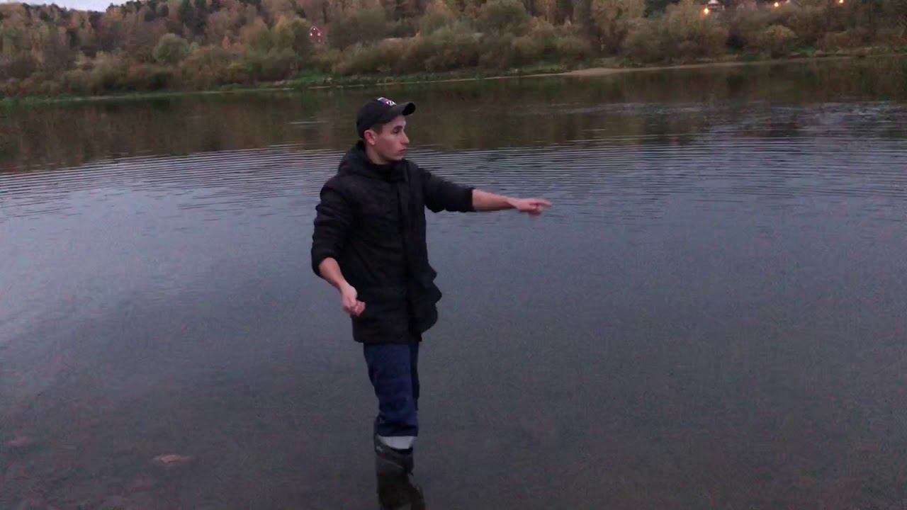 Рыбалка на НАЛИМА ночью и Сплав за щукой утром / Осень река ОКА смотреть онлайн