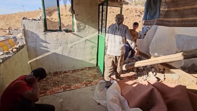 The tragic incident of homelessness of a nomadic family after the destruction of the house смотреть онлайн