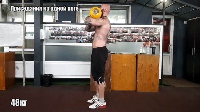 Лучшая тренировка ног в домашних условиях. Делаем мощные ноги с помощью гирь. смотреть онлайн