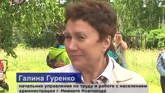 Прыжки с парашютом воспитанников лагеря "Хочу стать десантником" смотреть онлайн