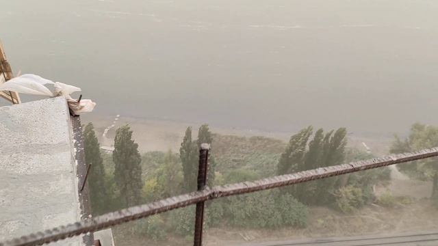 Ростов на Дону в песчаной буре. Шквалистый ветер. 30.09.2020 смотреть онлайн