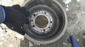 Автомобиль прыгает и дергается при торможении.