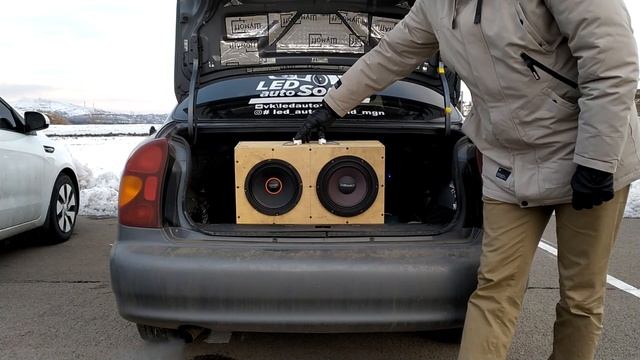 Обзор и сравнение лютых 8" динамиков. Swat SP Pro GR-84 и EDGE EDPRO8E-E8 смотреть онлайн