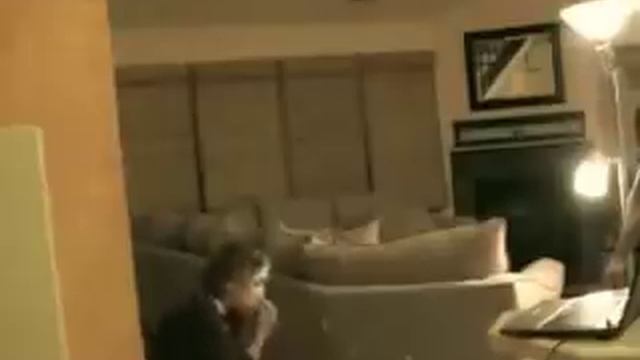 Шлепок по попе:):):):) смотреть онлайн