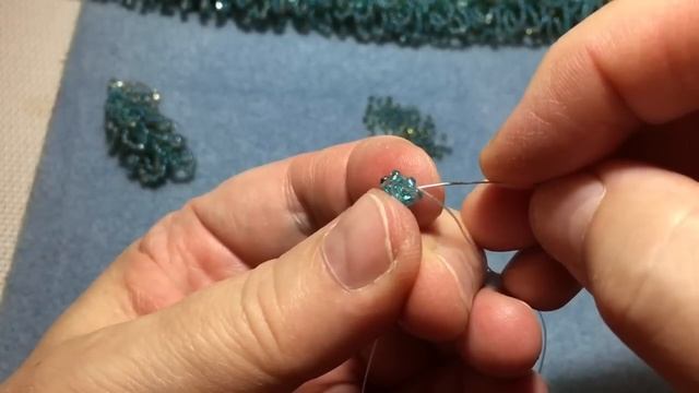 Серьги и колье на основе квадратного жгута. смотреть онлайн