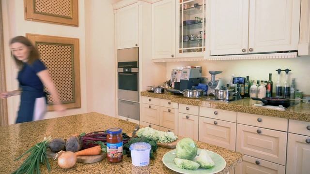 САМЫЙ ВКУСНЫЙ БОРЩ. На ВОДЕ. Очень быстро и очень легко #борщ #борщкрасный смотреть онлайн