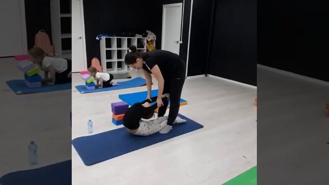 Растяжка спины. смотреть онлайн