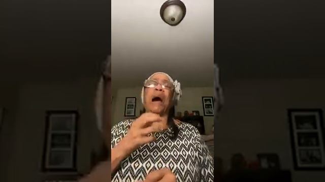 Mary Ann Henderson “Midnight Prayer in the War Room” смотреть онлайн