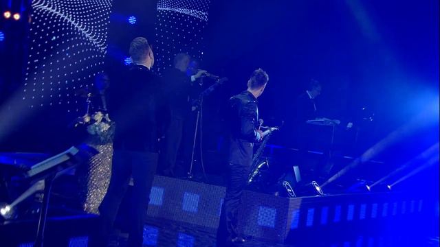 Uku Suviste ja Koit Toome YOU RAISE ME UP смотреть онлайн