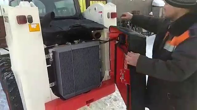 Утеплитель капота на мини погрузчик LONKING (ТЕПЛО В КАБИНЕ В ЛЮБОЙ МОРОЗ !!!) смотреть онлайн