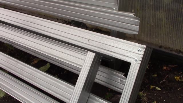 Грядка своими руками - из профиля для ГКЛ и панелей ПВХ смотреть онлайн