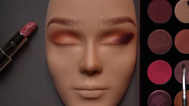 ASMR Golden Glam Makeup on Mannequin (Whispered) смотреть онлайн